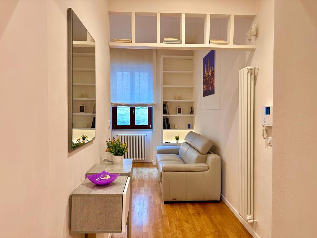 Sisters' Home - Appartamento Nel Centro Storico Con Terrazzo, Aria Condizionata E Vasca Da Bagno Siena Eksteriør bilde